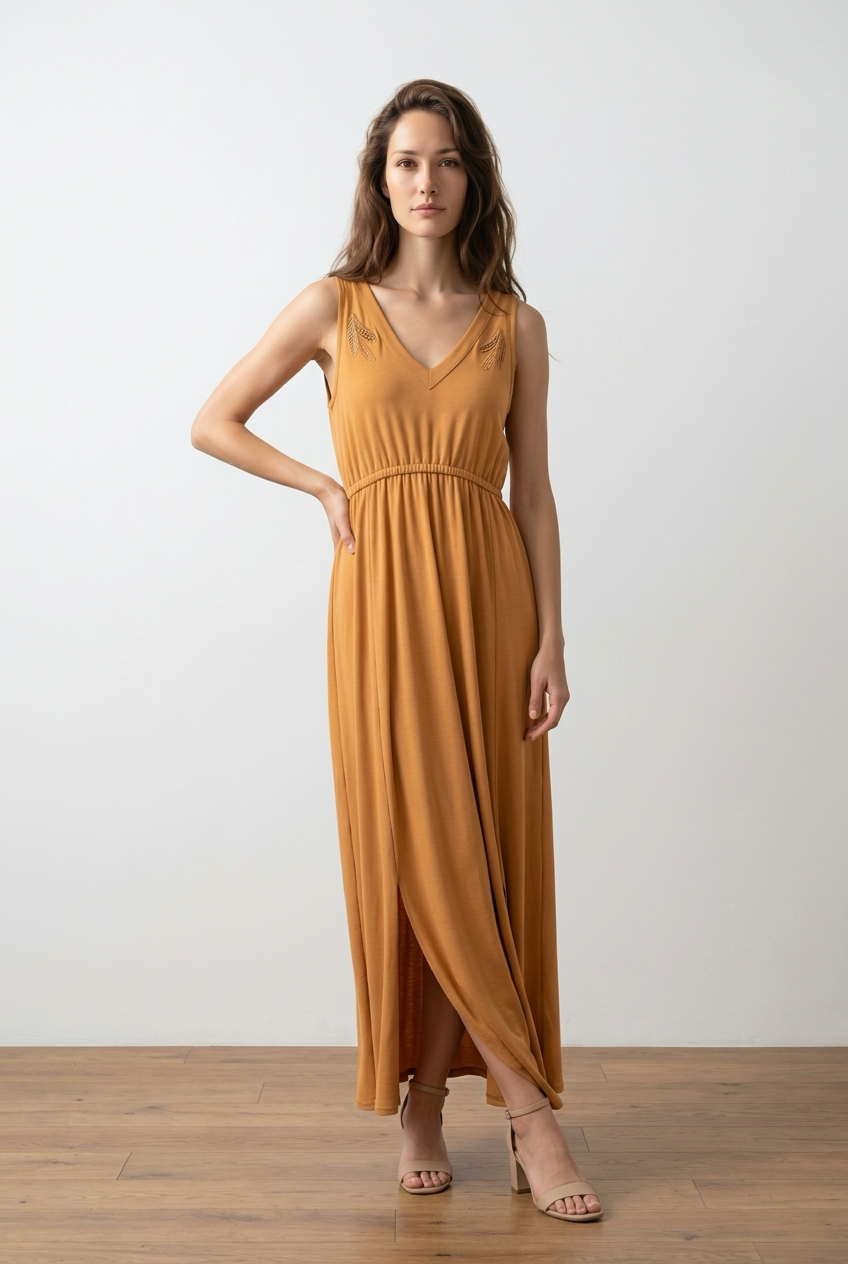 Robe longue camel à broderies feuillage